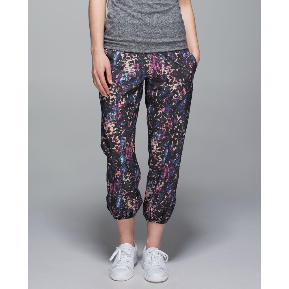 Lululemon Womens Om High Waisted Abstract Joggers Splatter Athletic Pants Size 8
